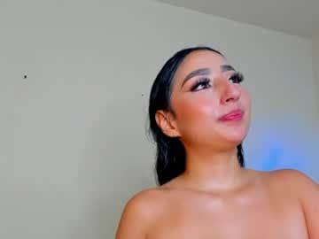 sophiee_veryhot live cam on chaturbate