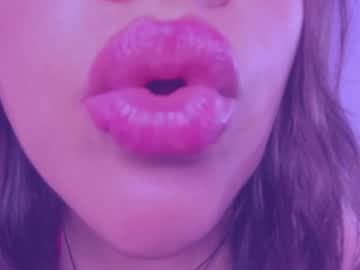 tarataylorr live cam on chaturbate