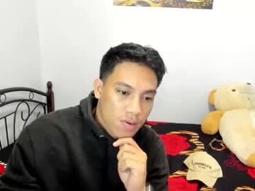 urfucker_vinz live cam on chaturbate