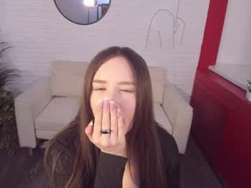 velvetmoore live cam on chaturbate