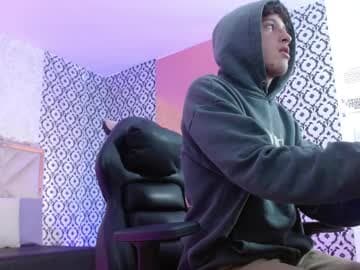 will_tay1 live cam on chaturbate